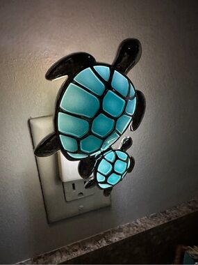 Bath & Body Works TWO SEA TURTLES Nightlight Wallflowers Home Fragrance Plug In